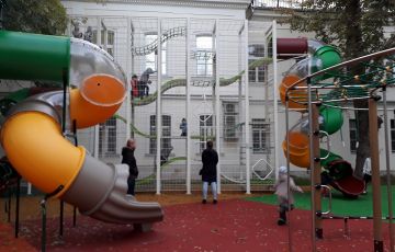 В московских дворах появились наши игровые комплексы ACTIVITY WALL