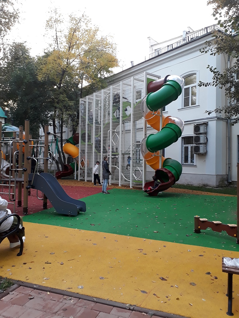 В московских дворах появились наши игровые комплексы ACTIVITY WALL